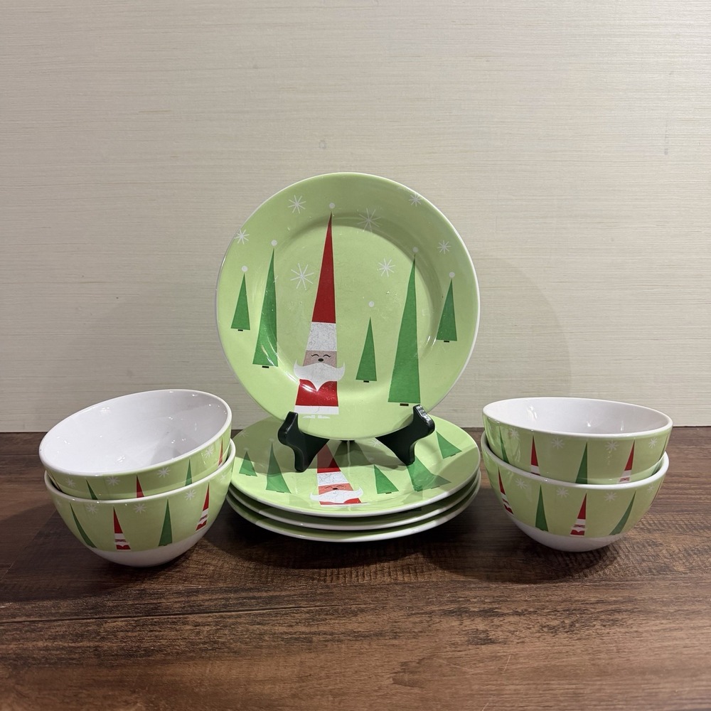 Rosanna Studio Christmas Dinnerware Lot 4 Salad Plates 4 Bowl Retro Santa Atomic